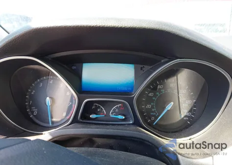 2013 Ford Focus Titanium z USA, uszkodzony, nr VIN 1FADP3J2XDL352611